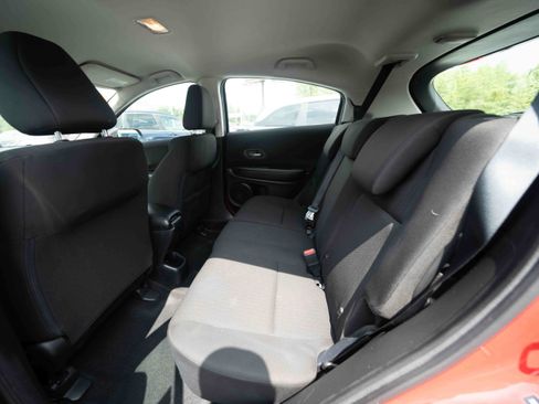 Used 2016 Honda HR-V LX image 23