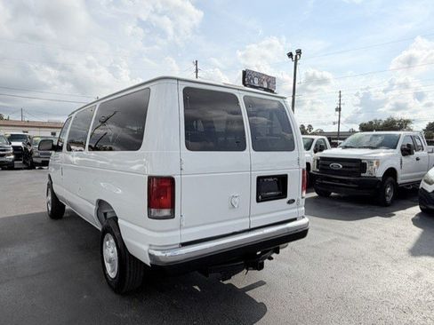 Used 2001 Ford E-350 and Econoline 350 XL RWD image 7