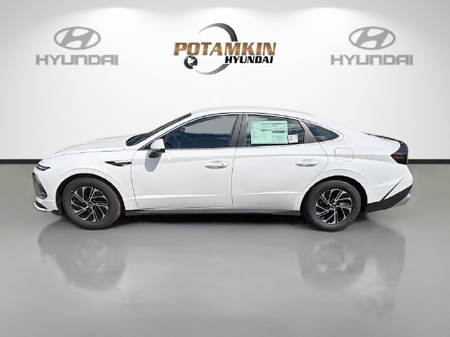 New 2026 Hyundai Sonata Blue FWD image 8