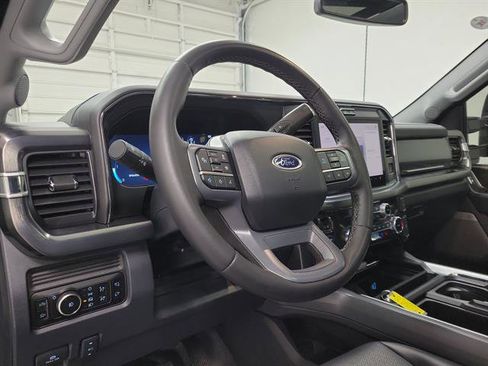 Used 2025 Ford F250 Lariat w/ Lariat Ultimate Package AWD/4WD image 24