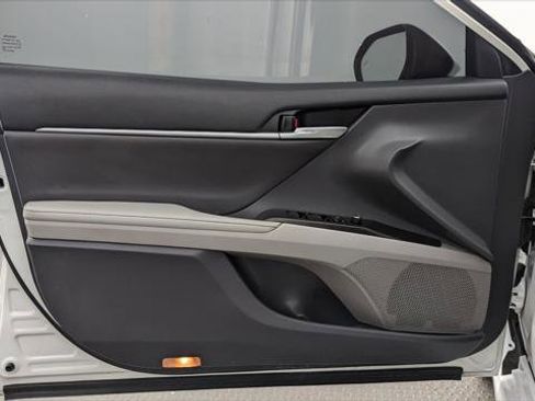 Used 2023 Toyota Camry XSE w/ Navigation Package image 13