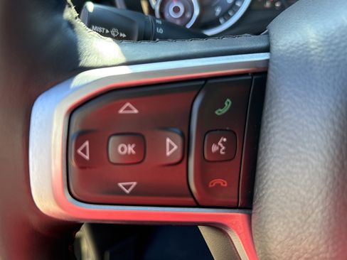 Used 2019 RAM 1500 Big Horn image 25