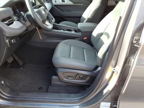 New 2026 Ford Explorer Active w/ Active Comfort Package image 17