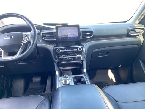 Used 2021 Ford Explorer Limited w/ Equipment Group 301A RWD image 15
