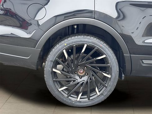 Used 2018 Ford Explorer 4WD image 40