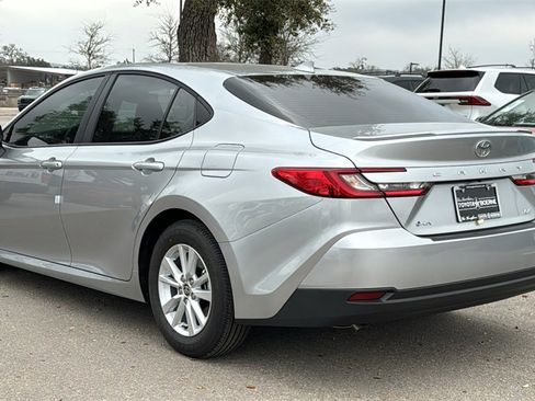 New 2026 Toyota Camry LE image 6