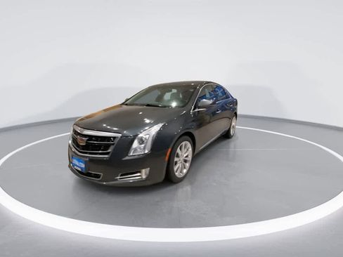 Used 2017 Cadillac XTS Luxury w/ Driver Awareness Package image 4