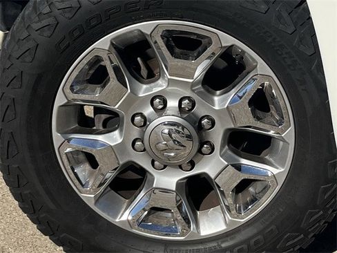 Used 2016 RAM 2500 Limited image 10