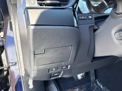 Certified 2025 Lexus ES 300h 300h w/ Premium Package image 31