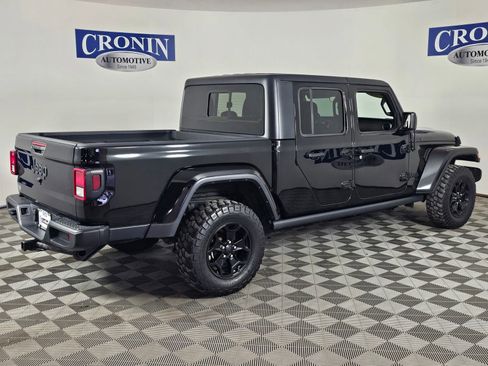 Used 2022 Jeep Gladiator Sport AWD/4WD image 30