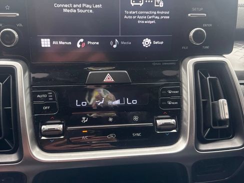 Used 2021 Kia Sorento S w/ Panoramic Sunroof Package FWD image 6