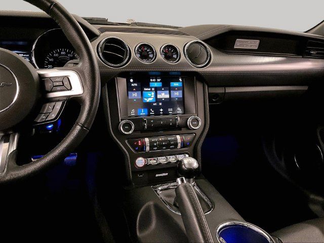 Used 2017 Ford Mustang GT Premium w/ GT Performance Package RWD image 6
