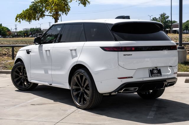 New 2026 Land Rover Range Rover Sport Dynamic SE AWD/4WD image 11
