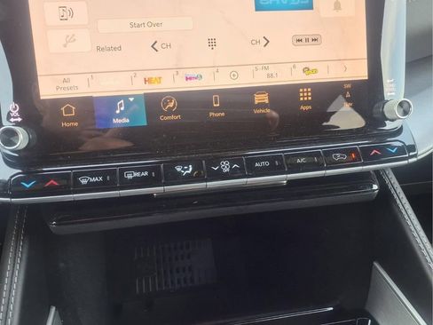 New 2026 Jeep Grand Wagoneer Limited AWD/4WD image 28