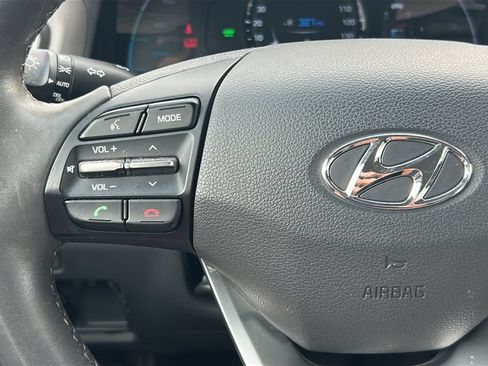 Used 2017 Hyundai Ioniq SEL FWD image 25