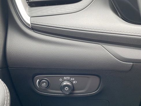 Used 2024 Buick Encore GX Avenir w/ Avenir Technology Package image 24