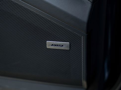 Certified 2025 Porsche Cayenne E-Hybrid image 19