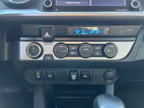 Certified 2022 Toyota Tacoma SR5 w/ Technology Package image 18