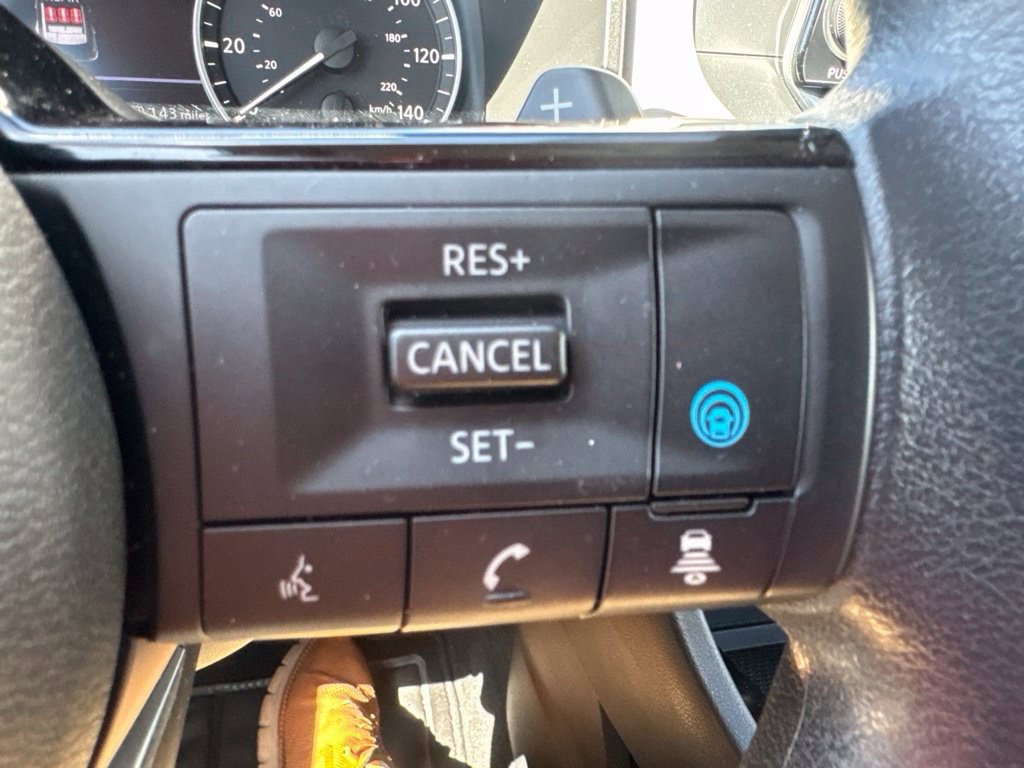 Used 2023 Nissan Rogue SV FWD image 24