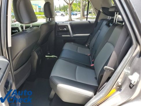 Used 2020 Toyota 4Runner SR5 Premium w/ Moonroof Package AWD/4WD image 11