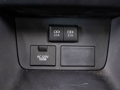 Used 2018 Toyota Highlander Limited AWD/4WD image 42