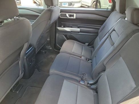 Certified 2023 Ford Explorer XLT RWD image 15