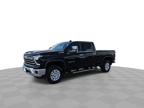 Certified 2024 Chevrolet Silverado 2500 LTZ w/ LTZ Convenience Package AWD/4WD image 4