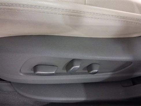 Used 2025 Cadillac XT5 Premium Luxury w/ Technology Package image 26