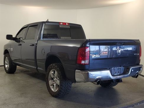 Used 2019 RAM 1500 Big Horn image 5