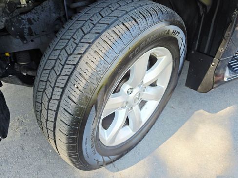 Used 2011 Lexus GX 460 Premium image 64