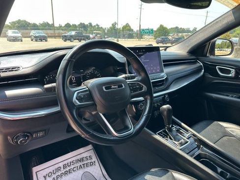 Certified 2022 Jeep Compass Limited image 13