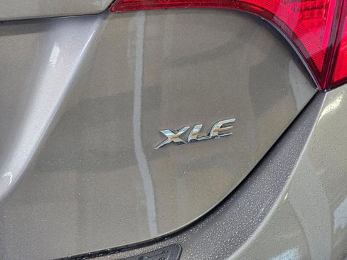 Used 2017 Toyota Corolla XLE w/ Carpet Mat Package (TMS) image 14