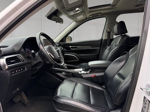 Used 2022 Kia Telluride S image 10