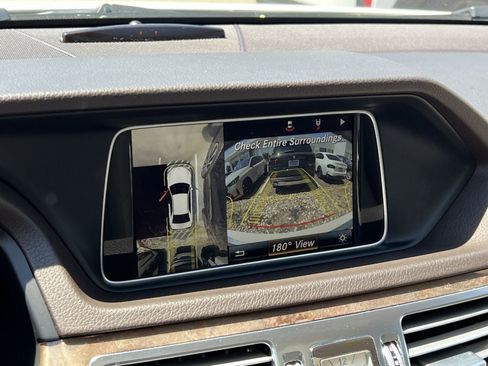 Used 2016 Mercedes-Benz E 350 Sedan image 20