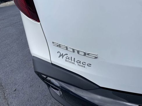 Certified 2024 Kia Seltos EX image 7