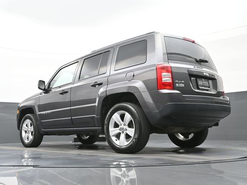 Used 2017 Jeep Patriot Sport image 41