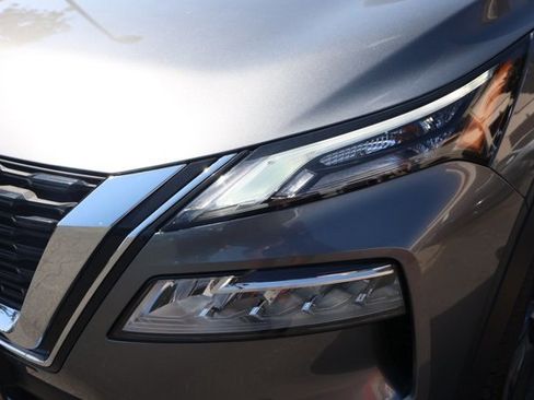 Certified 2023 Nissan Rogue SL image 10