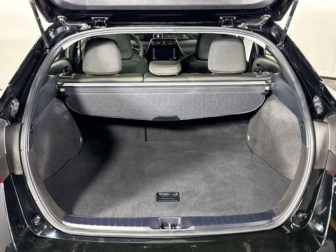 Used 2021 Toyota Prius LE FWD image 20