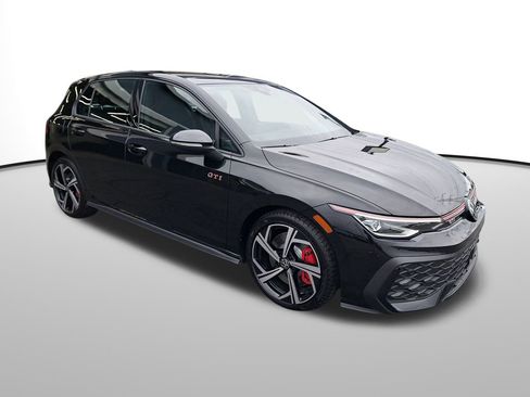 New 2025 Volkswagen GTI SE image 3