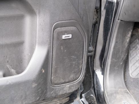 Used 2020 Chevrolet Silverado 1500 LTZ w/ LTZ Premium Package image 16