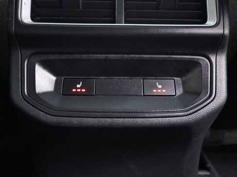 Used 2024 Volkswagen Atlas Cross Sport SEL Premium R-Line image 17