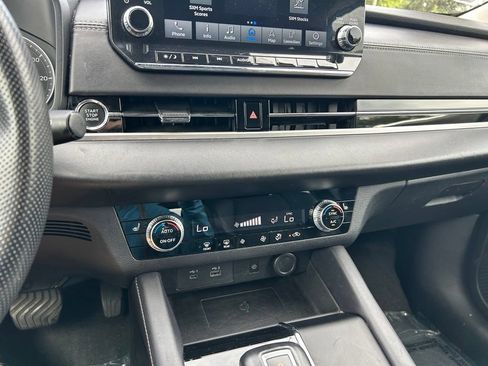Used 2024 Mitsubishi Outlander SE FWD image 35