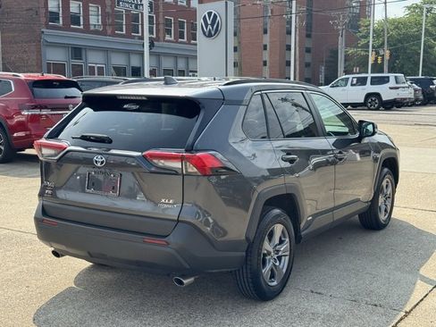 Used 2024 Toyota RAV4 XLE image 5