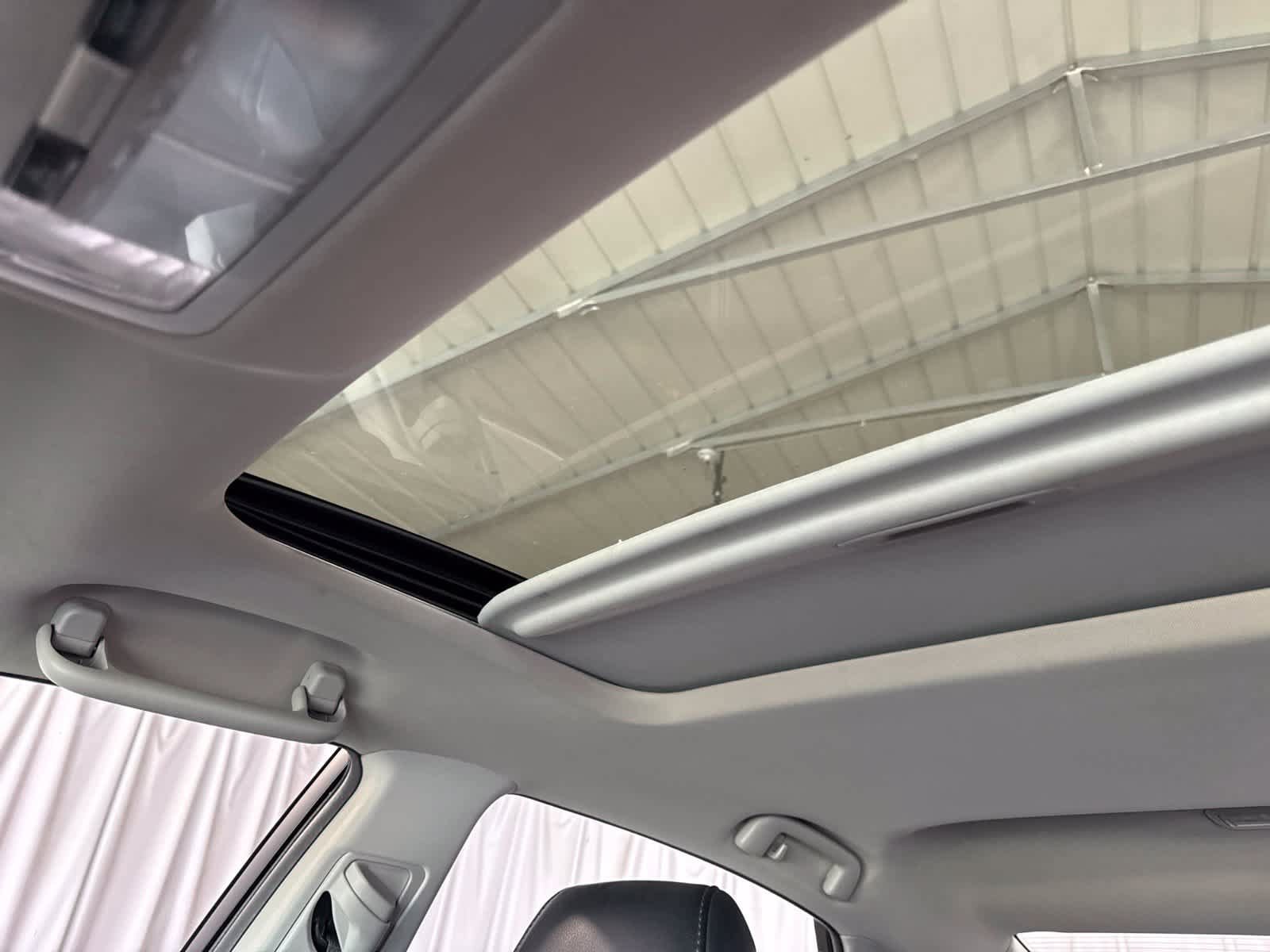 Used 2014 Toyota Avalon XLE Premium FWD image 24