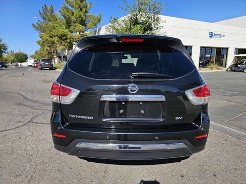 Used 2015 Nissan Pathfinder SV image 5