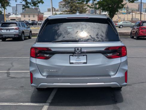 Certified 2025 Honda Odyssey Elite image 7