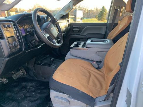 Used 2018 Chevrolet Silverado 3500 W/T w/ WT Convenience Package image 18