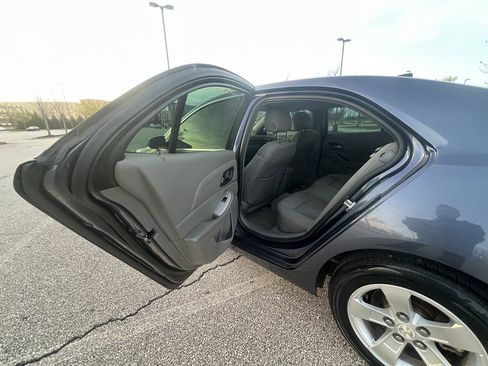 Used 2014 Chevrolet Malibu LS image 14