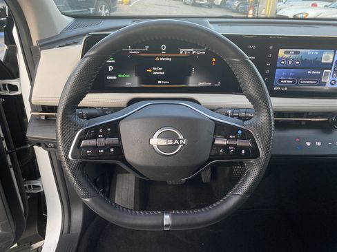 Used 2024 Nissan Ariya FWD image 12