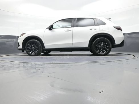 Used 2025 Honda HR-V Sport image 31
